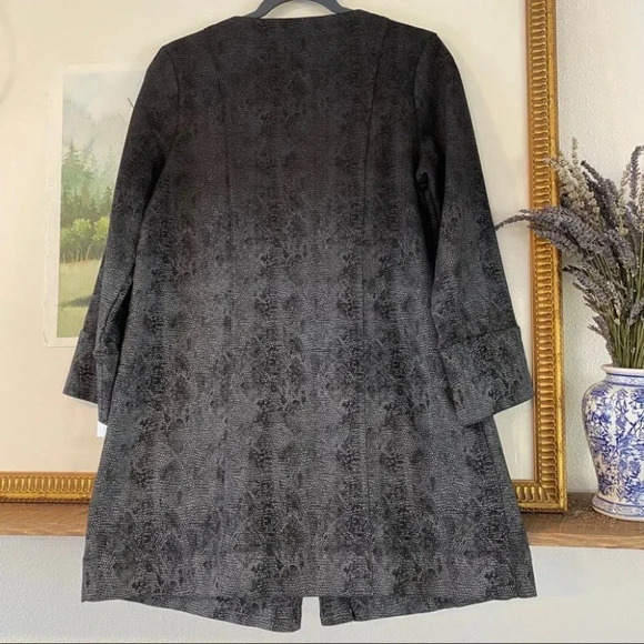 🍁 XCVI Snake Python M Ombre Hip Length Coat Jacket - Picture 4 of 9